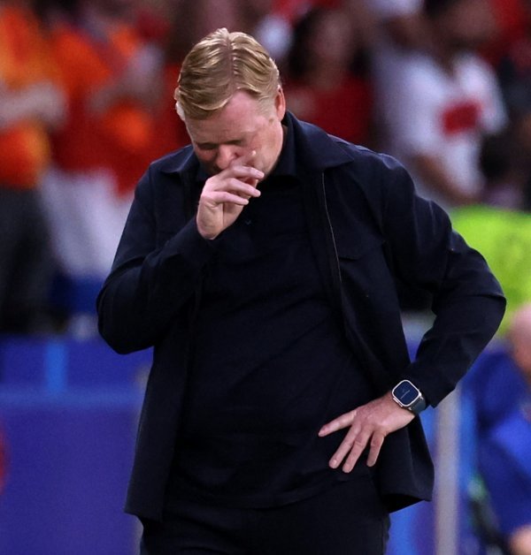 Legendarni Ronald Koeman bio je na rubu suza: Uništili ste nogomet...